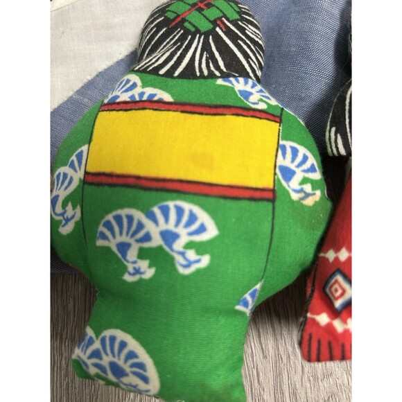 Vintage Children of the World Small Cloth Fabric Dolls Set Of 5 + Bag READ - Picture 8 of 12